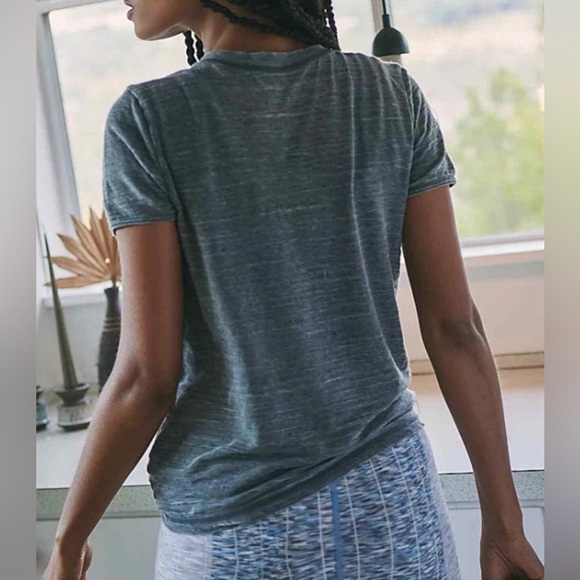 Free People Movement Billie Boxy Giacca Isolata Blu Taglia XS-S Felpa Free People Movement Billie Boxy Giacca Isolata Blu Taglia XS-S Felpa
